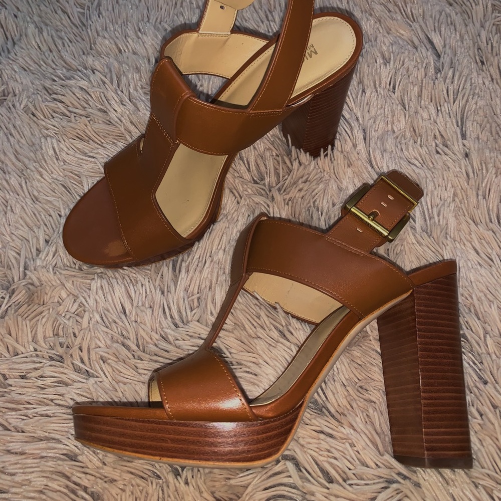 Micheal kors heels